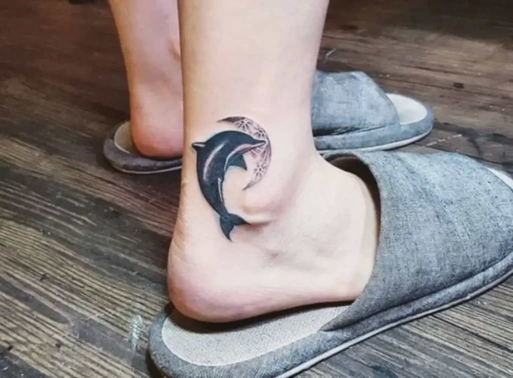 dolphin tattoo (59)