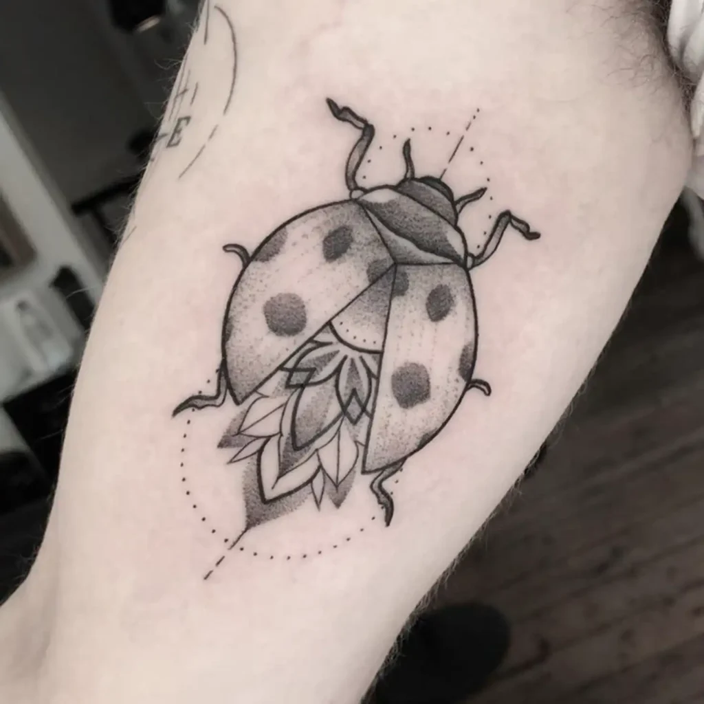 Ladybug Tattoo (85)